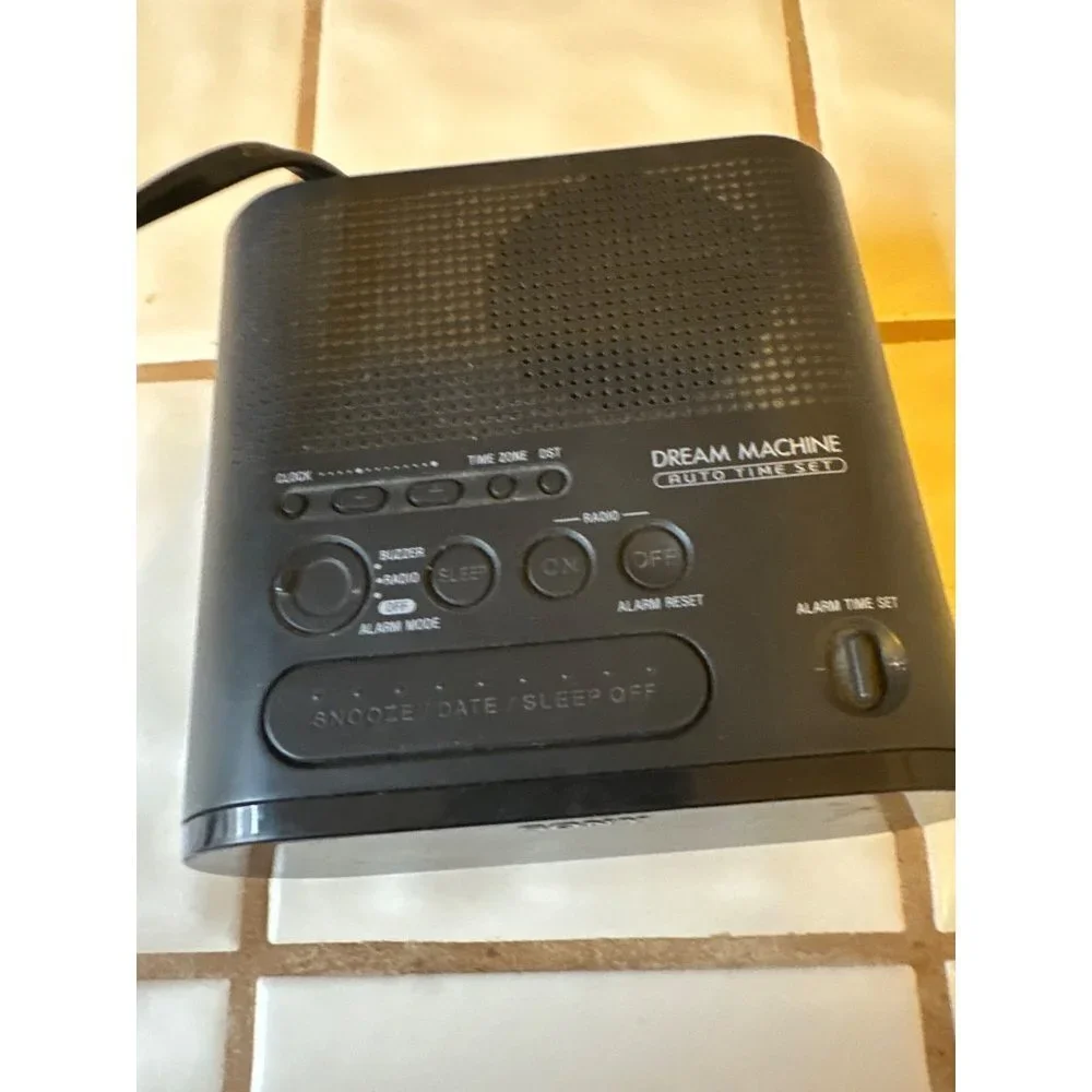 Sony 1990s Sony Dream Machine Alarm, AM/FM Radio Model ICF-218 Display 2545AB